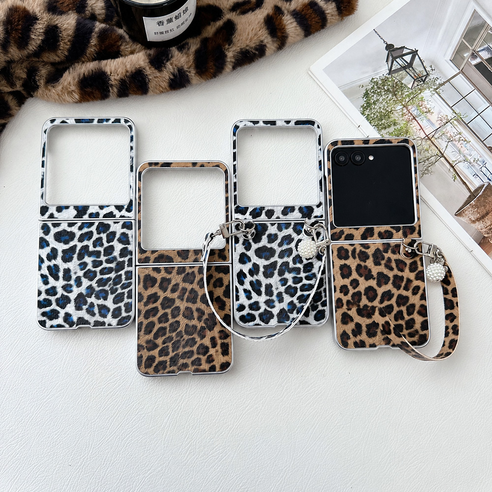 Travel Accessories Pink - Leopar Baskılı Katlanabilir Kapaklı Telefon Kılıfı