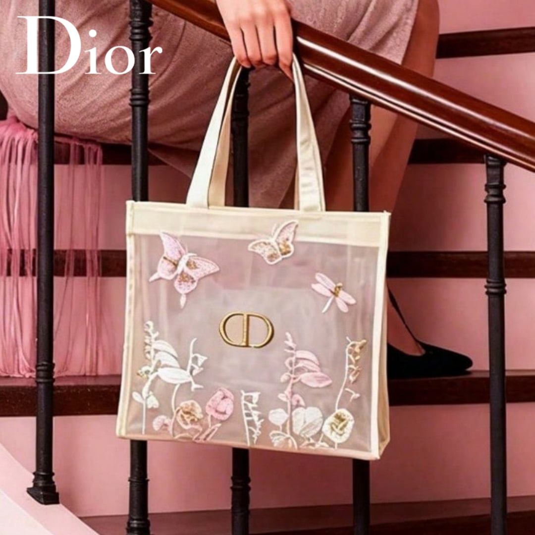 Christian Dior Dior'un Çantası - It Travel Accessories incelemesi ve fiyatı